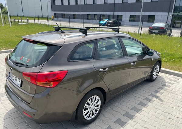 Kia Ceed cena 39500 przebieg: 159390, rok produkcji 2014 z Dzierżoniów małe 121